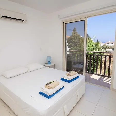 Maison Menelaos Villa *